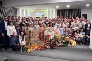 Iglesia &laquo;Salvaci&oacute;n de Dios&raquo; &ndash; Церква &laquo;Спасіння Боже&raquo;