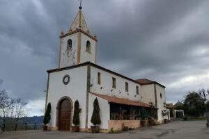 Iglesia San Cosme de Pandu (Torn&oacute;n)