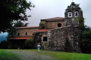 Iglesia San Juli&aacute;n de Ucieda
