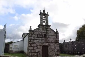Iglesia Santa Cruz de Grolos