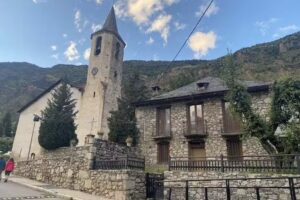 Iglesia Santa Llogaia de Espot