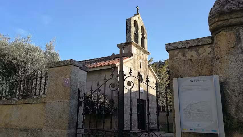 Iglesia vieja de San Andr&eacute;s de Louriz&aacute;n