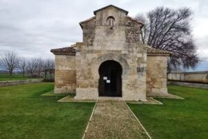 Iglesia Visigoda en S Juan de Ba&ntilde;os, Palencia.