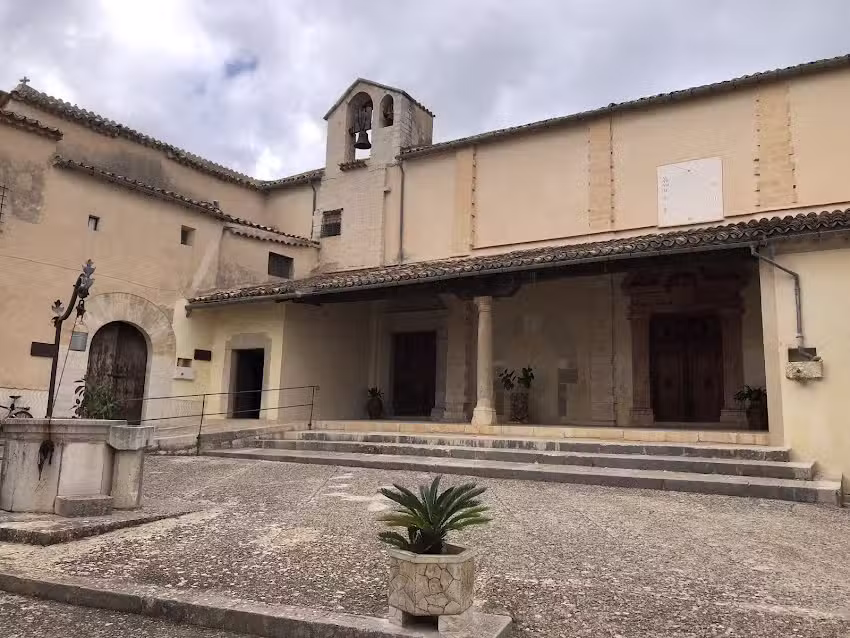 Iglesia y Convento de San Bartolom&eacute;