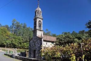 Iglesia y Fuente de San Pedro de Herbogo
