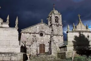 Igrexa de San Xillao de Figueiro&aacute;