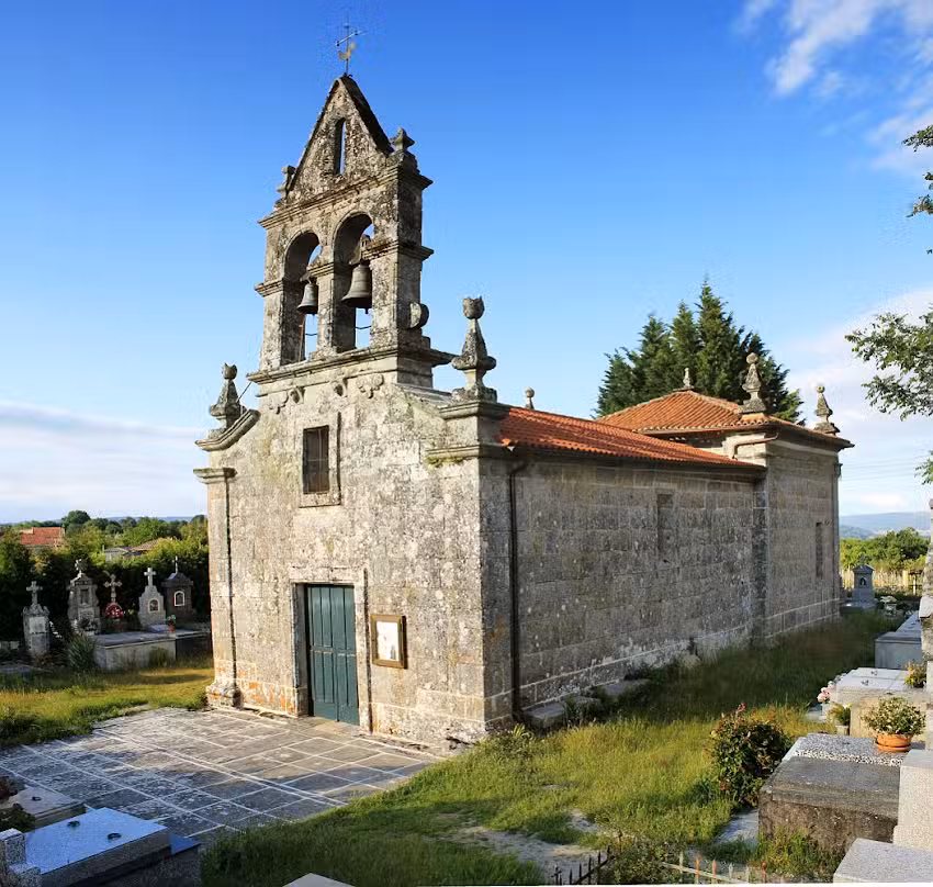 Igrexa de San Xo&aacute;n de Coles