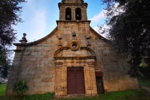 Igrexa de Santa Mar&iacute;a de Mones