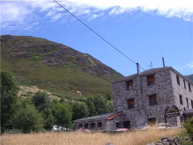 Igrexa de Santiago de Balouta