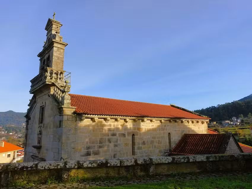 Igrexa de Santiago de Parada do Mi&ntilde;or