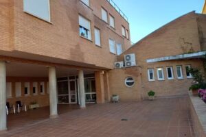 Instituto de Hermanas de la Sagrada Familia de Urgell- Hospedaje