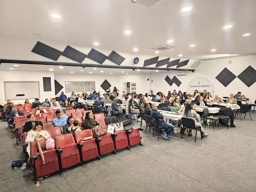 IPUE Girona &ndash; Iglesia Pentecostal Unida en Europa