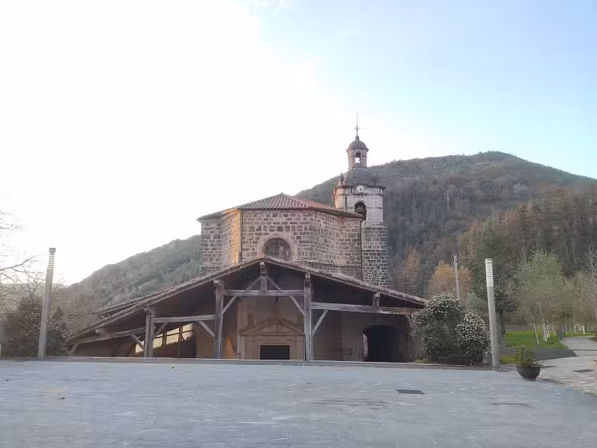 Kepa Deunaren Eliza/Iglesia de San Pedro