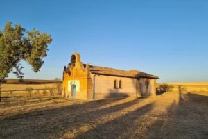 La ermita de Saelices de Mayorga