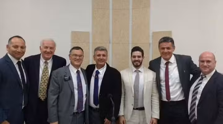 La Iglesia de Jesucristo de los Santos de los &Uacute;ltimos D&iacute;as.