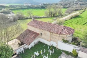 Landako Ama Birjinaren Basaeliza/Ermita de la Virgen del Campo