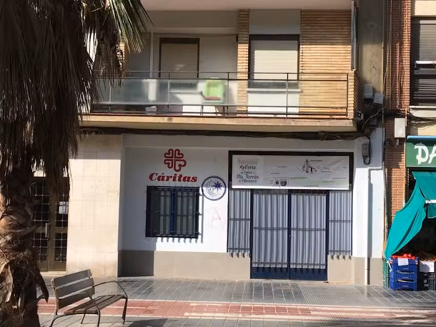 Locales Parroquiales de C&aacute;ritas. Parroquia Epifan&iacute;a del Se&ntilde;or y Santo Tom&aacute;s de Villanueva