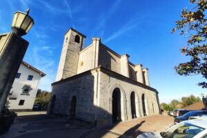Mattin Deunaren Parrokia/Parroquia de San Mart&iacute;n