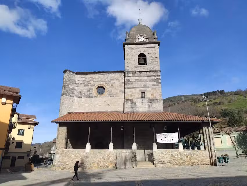 Mikel Goi-aingeru Deunaren Parrokia/Parroquia San Miguel Arc&aacute;ngel