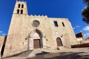 Palacio Vizcondal s. XIV-XV &ndash; Iglesia Parroquial