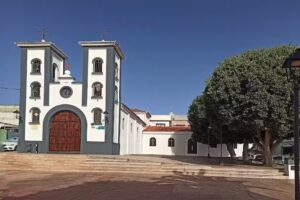 Parroquia de La Exaltaci&oacute;n de La Santa Cruz,Llano del Moro