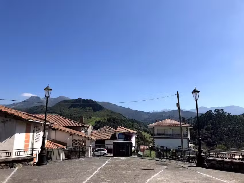 Parroquia de Los Caleyos