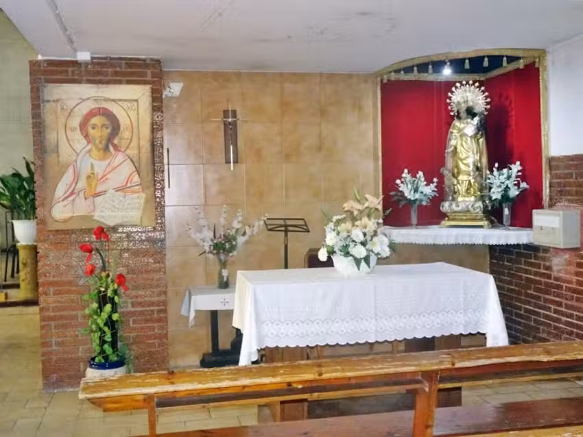 Parroquia de Mar&iacute;a Medianera