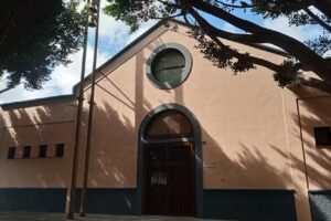 Parroquia de San Albino y la Santa Cruz