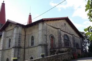 Parroquia de San Andr&eacute;s de Bia&ntilde;ez