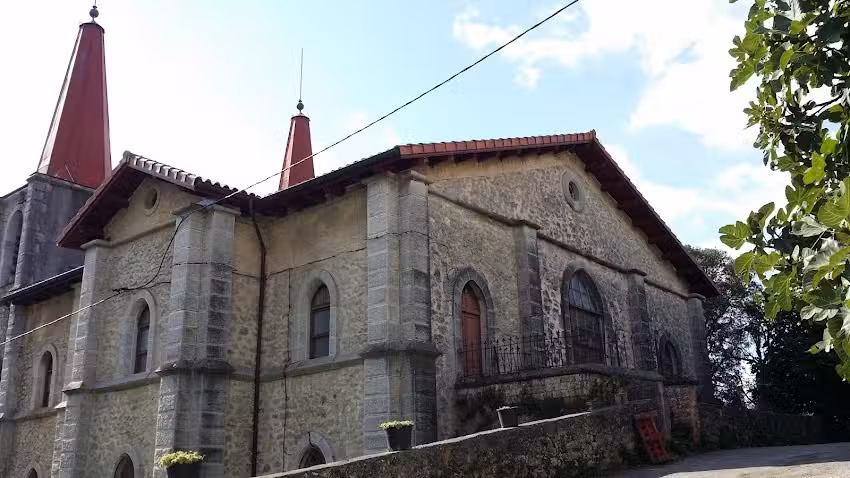 Parroquia de San Andr&eacute;s de Bia&ntilde;ez