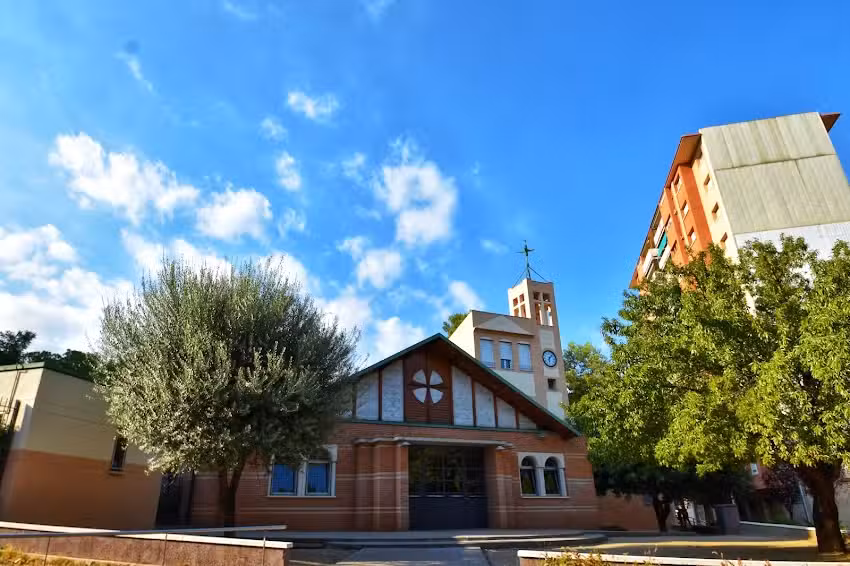 Parroquia de San Mateo de la Guineueta
