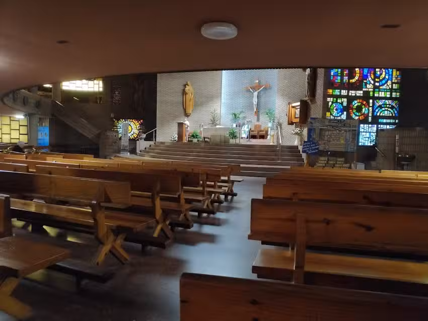 Parroquia de San Miguel y Santa Gema (Padres Pasionistas)