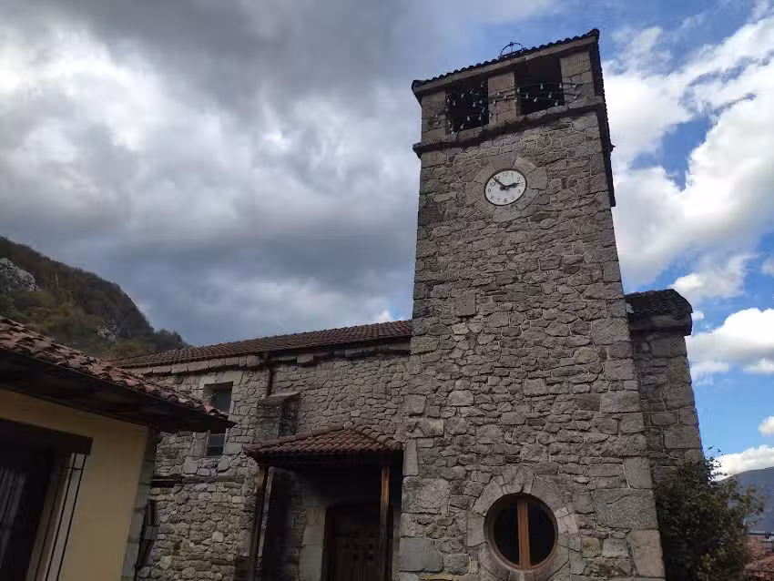 Parroquia de San Pedro de Sobrefoz