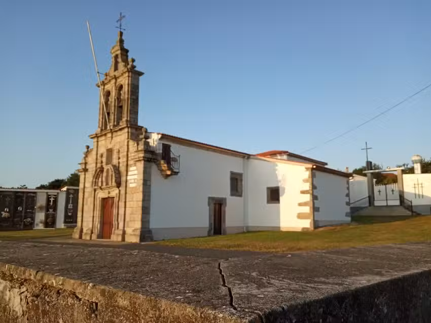 Parroquia del Divino Salvador de Mani&ntilde;os