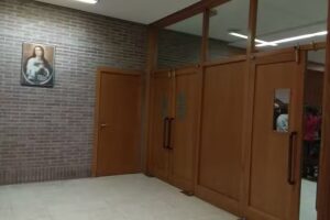 Parroquia Santa Mar&iacute;a de Uribarri