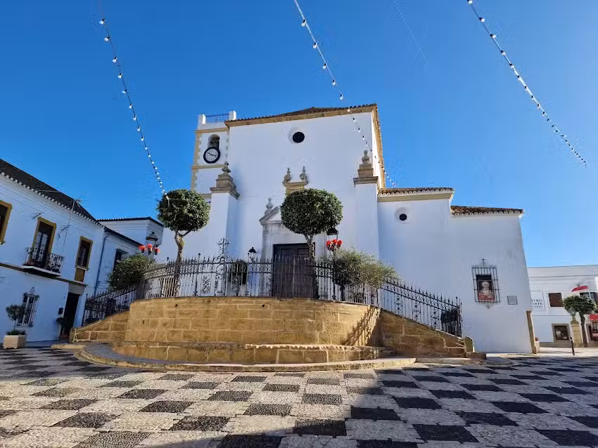 Parroquia Santa Mar&iacute;a la Coronada