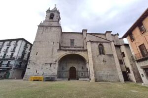 Parroquia Zestoako Txit Santu Andre Mari Jaiokundearen/De La Natividad De María Santísima de Cestona