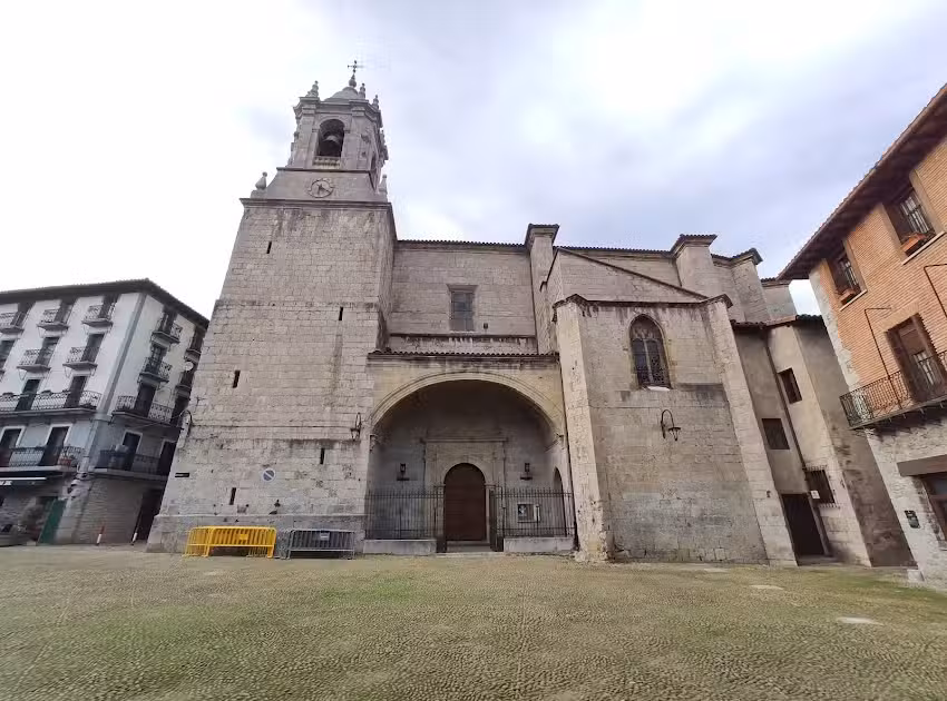 Parroquia Zestoako Txit Santu Andre Mari Jaiokundearen/De La Natividad De Mar&iacute;a Sant&iacute;sima de Cestona