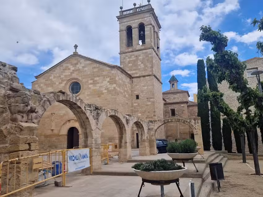 Pla&ccedil;a Esgl&eacute;sia