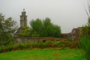 Ruinas de la Capilla de San Juan de Veredo