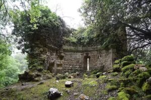 Ruinas de la Ermita San Mam&eacute;s