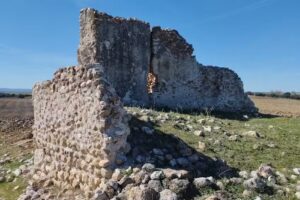 Ruinas Ermita de San Bartolom&eacute; (Marazoleja)