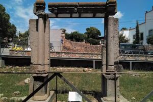 Ru&iuml;nes antiga esgl&eacute;sia de Santa Eulalia de M&egrave;rida