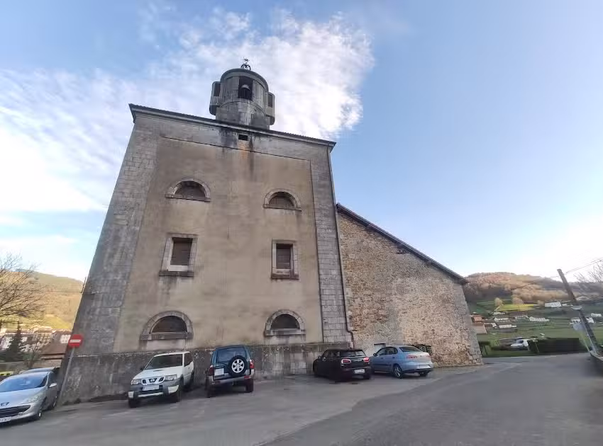 Tourseko Mattin Deunaren Eliza/Iglesia de San Mart&iacute;n de Tours