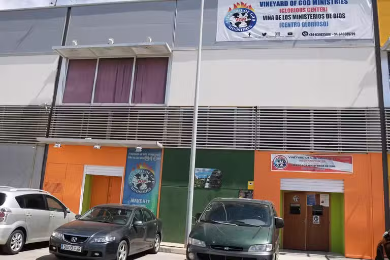 Vineyard Of God Ministries (Glorious Center)